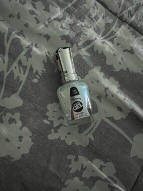 Sally Hansen Miracle Gel 'Unicorn' Pearl Nail Polish